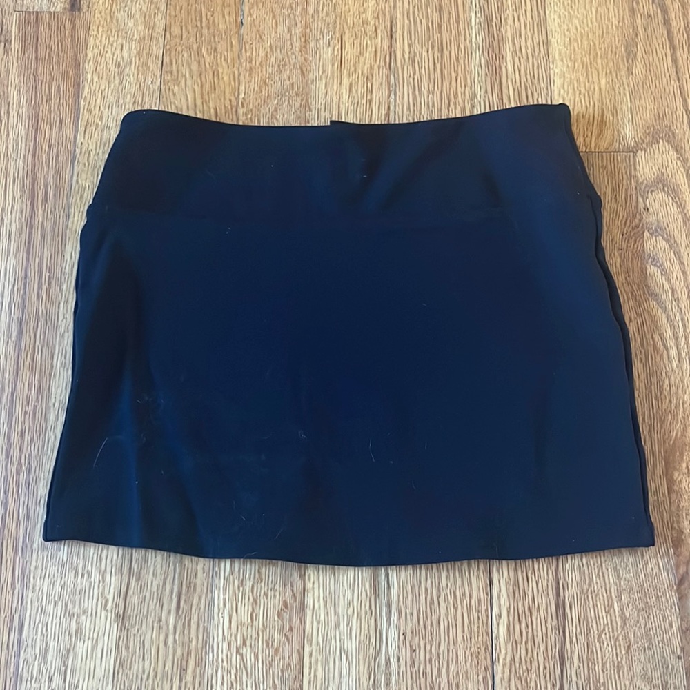 Urban Outfitters, black mini skirt XS. stretchy comfortable fabric